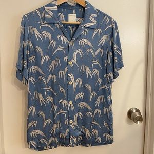 Sandro spread collar silk down shirt. Used. Size s